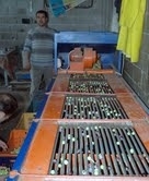 ZEYTİN ELEMEK GELİR KAPISI OLDU