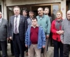 TÜRKÖZEN VE AYVALIK CHP YAŞLILARI UNUTMADI