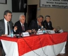 İŞÇİ PARTİSİ EDREMİT’TE “TÜRKİYE’NİN SORUNLARI VE ÇÖZÜMÜ” PANELİ DÜZENLEDİ
