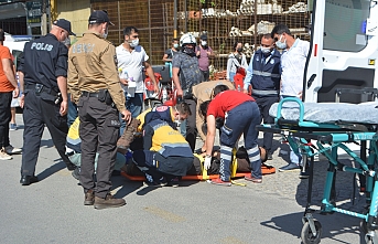 Son Dakika: Ayvalık’ta otomobil ile motosiklet çarpıştı;  iki bekçi yaralandı