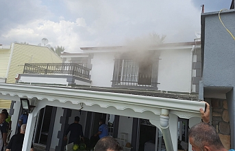 Edremit’te yağış etkili oldu, Ketaş’ın evine yıldırım düştü, yangın çıktı