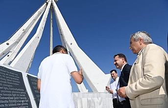 Başkan Yılmaz, Son Kurşun Anıtı'nı ziyaret etti