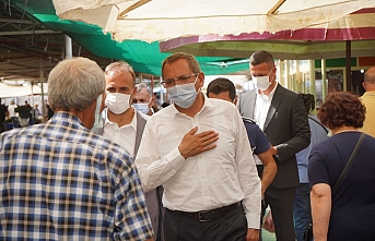 Başkan Ergin, pazaryerinde vatandaşların sorunlarını dinledi