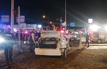 Susurluk'ta kaza ucuz atlatıldı: 3 yaralı