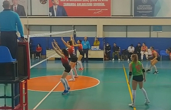Ayvalıklı kızlar Havran Belediyespor’u 3-1 mağlup etti