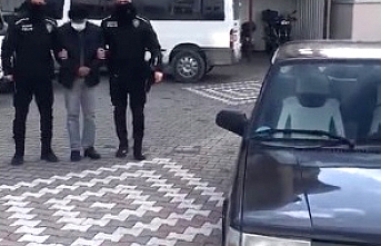 Edremit Polisi sahte küpeleri satmaya çalışırken yakaladı