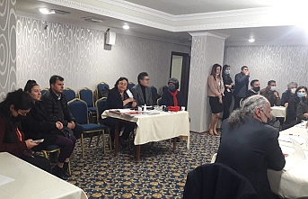 Edremit'te CHP'li Üyelere 'Temel Siyasi Eğitimi
