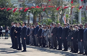 Gazi Mustafa Kemal Atatürk'ün Edremit'e 88. yılı düzenlenen törenle kutlandı