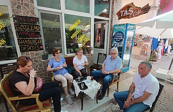 Ayvalık-Küçükköy'de "Boşnak Böreği" Taş Kafe"de yenir...