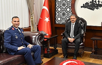 9. Ana Jet Üssü ve Garnizon Komutanı Tuğgeneral Cihangir Kemal Yüzçelik, Vali Şıldak'ı ziyaret etti