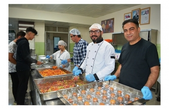 Stajdan dönen turizm ve ticaret öğrencilerine İtalyan Mutfağı sürprizi