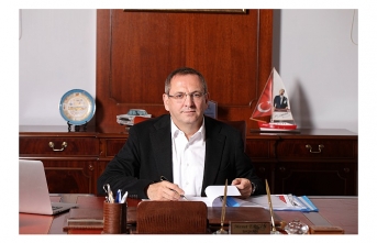 Ayvalık Belediye Başkanı Mesut Ergin 10 Ocak Günü'nü Kutladı