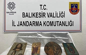Bandırma'da bir milyonluk eski eserleri jandarma satmak isterken yakalandı