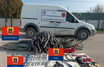 Jandarma, 5 ilçede kablo hırsızlığı yapan suç örgütünü çökertti