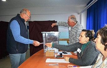 Çifte Uyruklu Vatandaşlar Bulgaristan’daki Seçimler İçin Sandık Başına Gitti