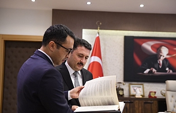 BİK Şube Müdürü Halil İbrahim Parlak, Altıeylül Belediye Başkanı Hasan Avcı'yı ziyaret etti