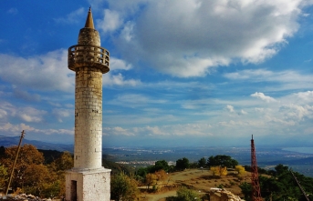 300 yıllık tarihi minare yeniden yapılacak.