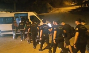 Edremit'te polisten kaçamadılar