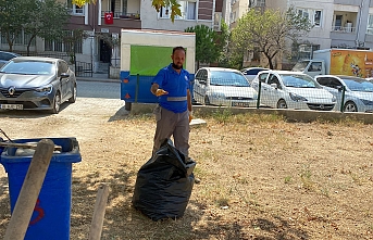 Edremit Belediyesi'nin ilçe geneli temizlik mesaisi sürüyor