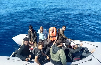 Ayvalık’ta Yunan unsurlarının geri ittiği 13 göçmen kurtarıldı