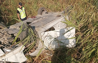 Erdek'te trafik kazası. Otomobil ters döndü, takla attı: 2 yaralı