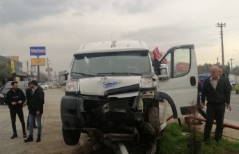 Balıkesir'de kaza ucuz atlatıldı: 6 yaralı