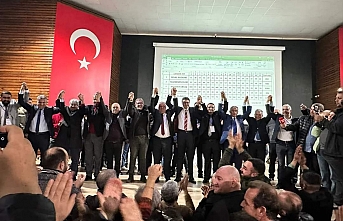 CHP'li delegeler Edremit'te 'Mehmet Ertaş' dedi.