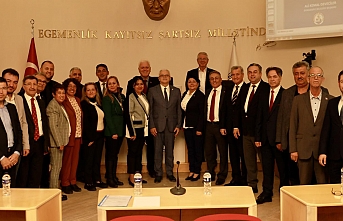 Burhaniye Belediye Meclisi, Dönemin Son Toplantısını Yaptı