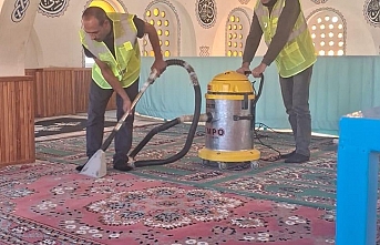 Burhaniye Belediyesi Ramazan Ayı Öncesi Cami Temizliklerine Hızla Devam Ediyor