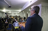  Edremit’te Roman Çalıştayı