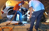 2 otomobilin kafa kafaya çarpıştığı kazada, 5 kişi yaralandı.