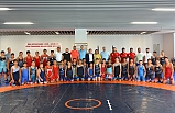 Dereceye giren sporcular Aliağa’da kamp yapıyor.