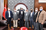 Pazar günüde çalışıyor. Vali Şıldak, Edremitli muhtarları kabul etti