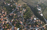 Ayvalık Belediyesi, kırsal mahallelerin yol sorunlarını çözmek için dört koldan çalışmalarını sürdürüyor