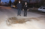 Burhaniye’de doğalgaz kazısında bozulan yollar tepkiye neden oldu