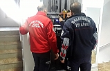Havran'da asansörde mahsur kalan kişinin yardımına itfaiye ekipleri koştu