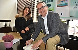 Ayvalık’ta eski Belediye Başkanı Gençer’den son 300 yıla ışık tutan kitap