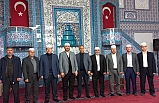 Edremitlilere Berat Kandili'nde Kuran-ı kerim ziyafeti çekildi