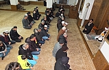 Burhaniye’de Sabah Namazı Buluşmasında Depremzedeler İçin Dua Yapıldı