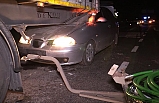 Kırmızı ışıkta duran TIR’a otomobil arkadan çarptı; 2 yaralı   