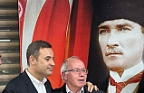 CHP Genel Başkan Yardımcısı Ahmet Akın İzmir’de Balıkesirlilerle İftar Yaptı
