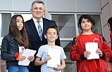 Ayvalık’ta Nejat Hürbaş Hikâye Yarışmasında Derece Girenler Ödüllerine Kavuştu
