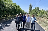 Burhaniye Çoruk Mahallesinde yol sevinci