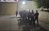 Ayvalık'ta korsan araçlarla göçmen kaçakçılığı yapanlar jandarmaya yakalandı