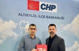 Altıeylül'de gazeteci Namlı, CHP'den aday adayı oldu
