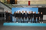 Anneler Spora, Çocuklar Oyuna