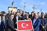 Bakan Yumak Balıkesir'de Karesi ve Altıeylül'de 100 damızlık koç ve 13 yem ezme makinesi törenle üreticilere teslim edildi
