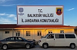 Ayvalık’ta 15 göçmen ve 2 yabancı uyruklu organizatör yakalandı