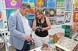Burhaniye'de Gençlik Haftası Resim ve Teknoloji Tasarım Sergisi'ni Tatlı açtı