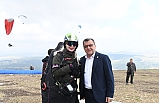 Gökyüzü  tutkunlarının kalbi Altıeylül'deki yamaç paraşütünde attı